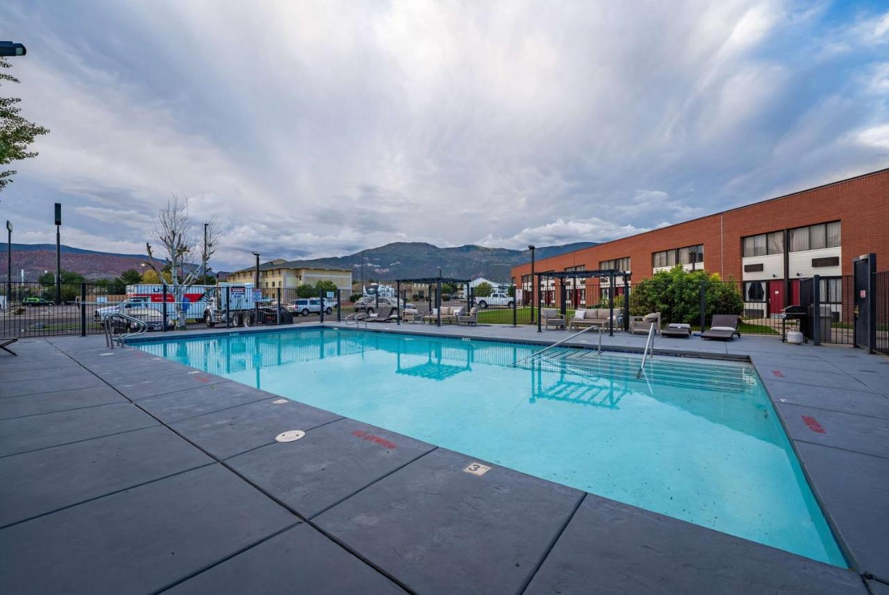 Ramada By Wyndham Cedar Cedar City